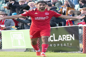 Trotz schwerer Verletzung: Mainz 05 bleibt bei Stürmer Silas