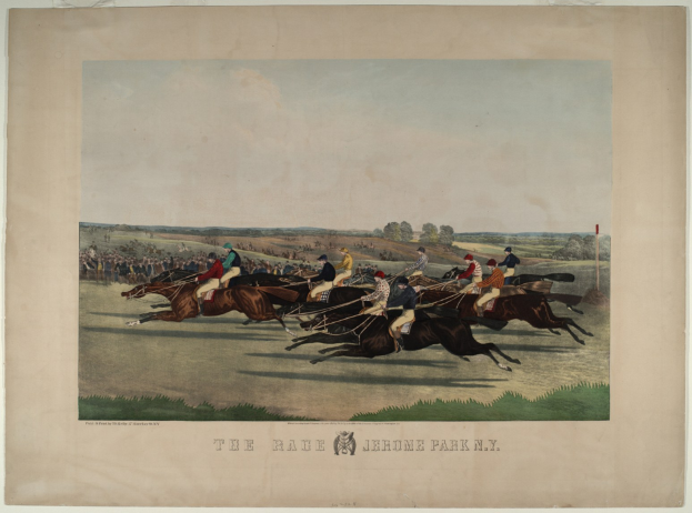 Eine Gruppe von Menschen, die auf einem grünen Feld mit Bäumen und einem blauen Himmel reitet, mit Text unten, der 'The Race at Jerome Park, New York' lautet.