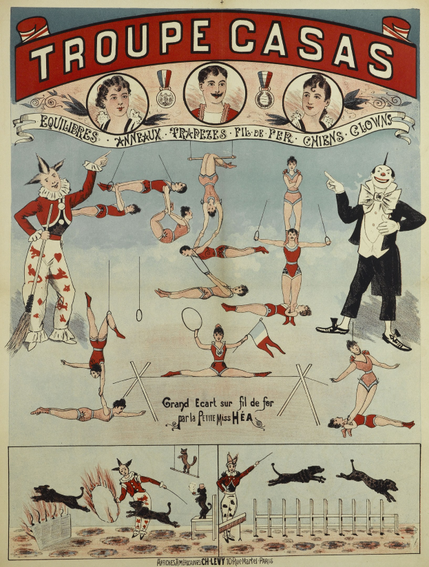 Plakat, das die 'Troupe Casas'-Zirkusgruppe in Paris ankündigt, mit Performern in bunten Kostümen und Masken neben Tierbildern.