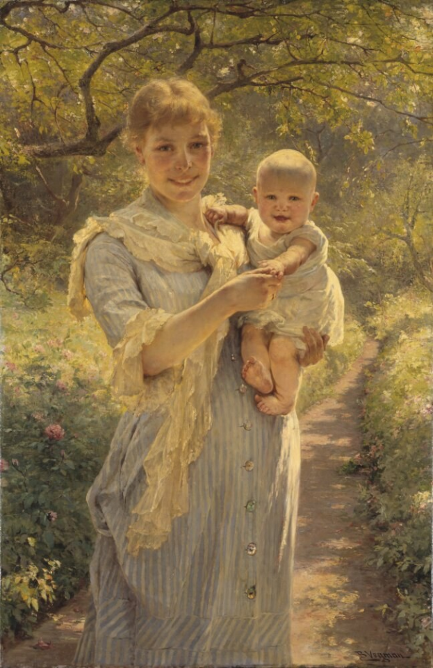 Eine Frau, die lacht und ein Baby hält, umgeben von grünen Bäumen und leuchtenden Blumen.